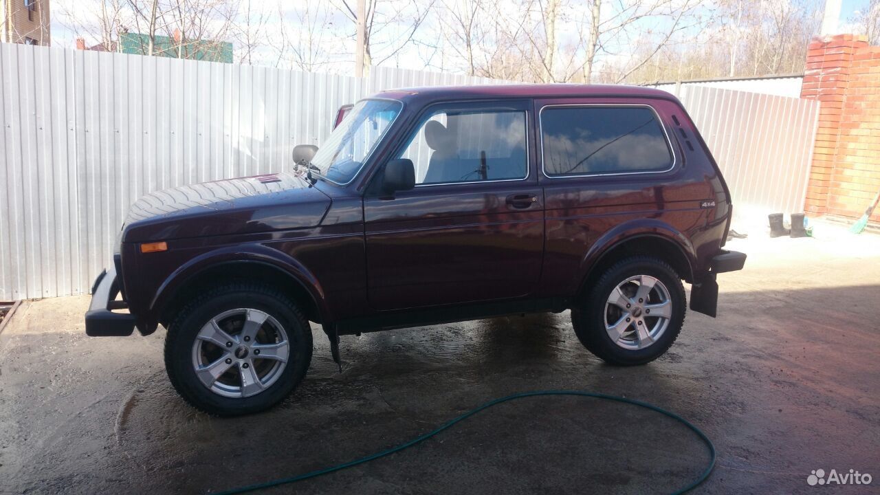 LADA 4x4 (Нива) 1.7 МТ, 2011, внедорожник