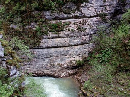 Гуамское ущелье, горы, водопады и др