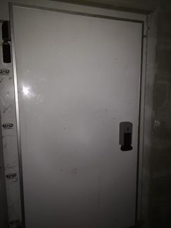 Дверь холодильная