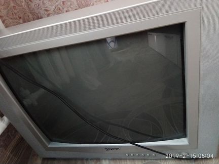Телевизор и тумба