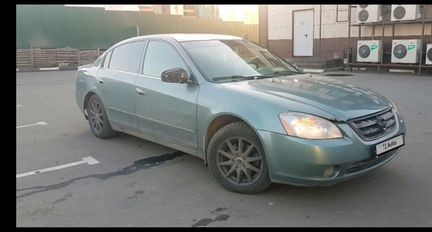 Nissan Altima 2.5 AT, 2001, седан