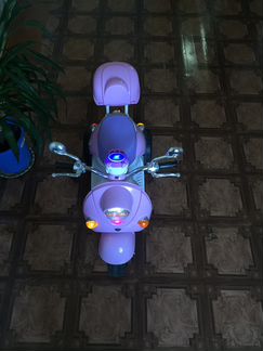 Детский электронный скутер