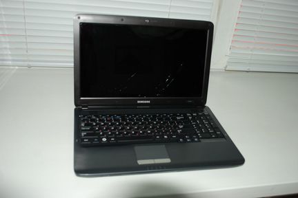 Ноутбук SAMSUNG R540