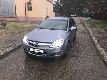 Opel Astra 1.6 МТ, 2011, 100 000 км