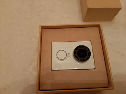 Экшен камера Xiaomi mi
