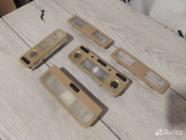 Плафоны потолка салона BMW E39 touring бежевые