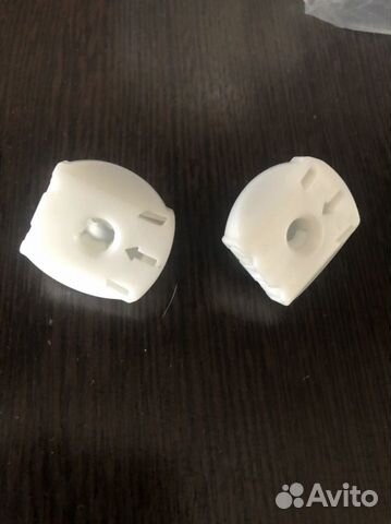 Renault Arkana клипса двери