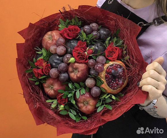 Новогодние Фруктовые Корзины
