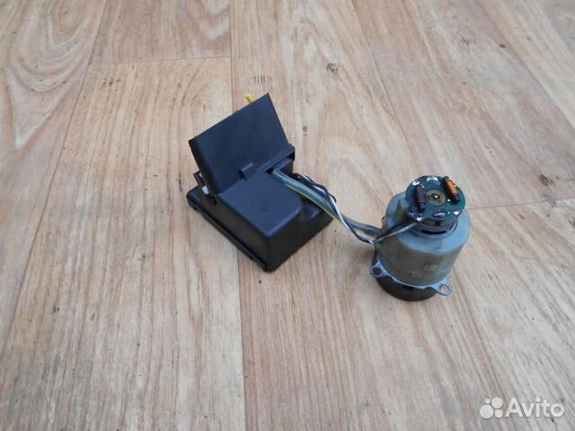 Вакуумное устройство системы центрального замка M