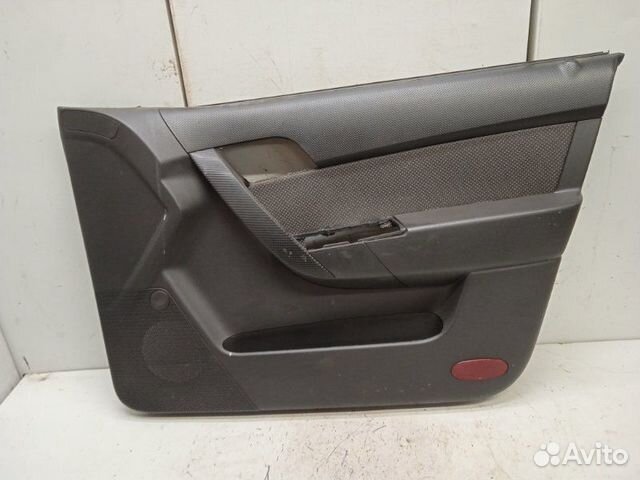 Обшивка двери передняя правая Chevrolet Aveo T250