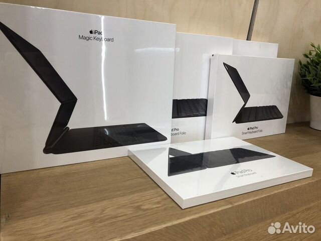 Apple iPad Pro SMART Keyboard Folio/Magic Keyboard