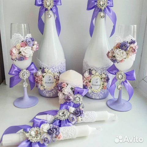 Фужеры, шампанское, семейный очаг на свадьбу