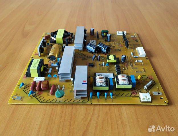 Блок питания 1-981-177-11