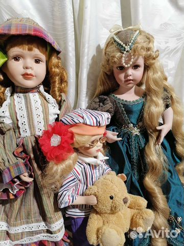Кукла фарфоровая коллекционная