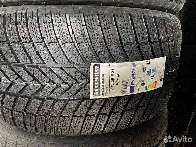 Bridgestone Blizzak LM-005 265/40 R21 и 295/35 R21 107V