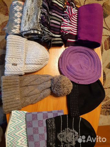 Шапки и шарфы женские