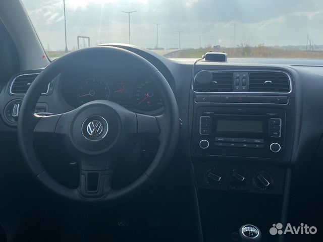 Volkswagen Polo 1.6 МТ, 2011, 107 000 км