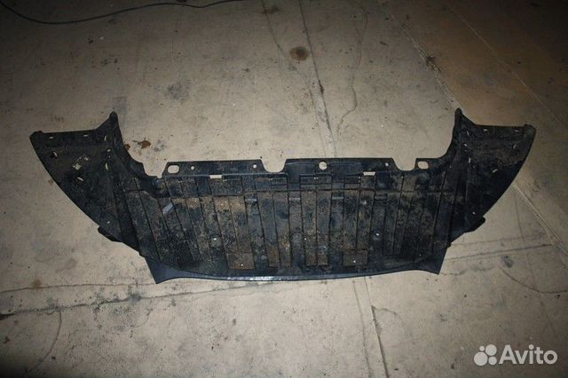 Пыльник двигателя ford focus III 2011