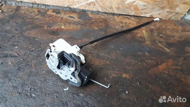 Замок двери передней правой Opel Insignia 2008-20