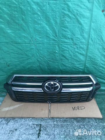 Решетка радиатора Toyota Land Cruser 200 2020 г