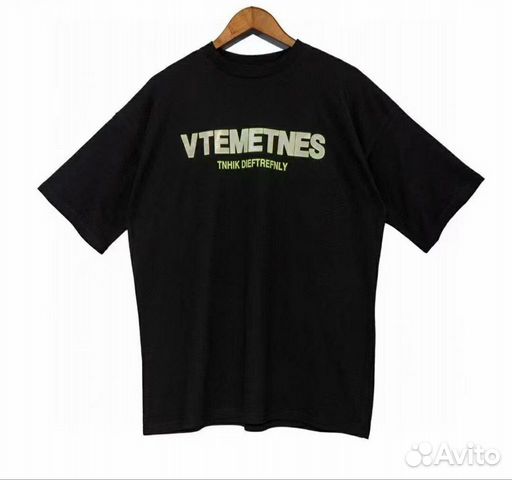 Футболка Vetements