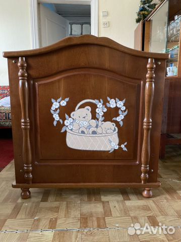 Детская кроватка