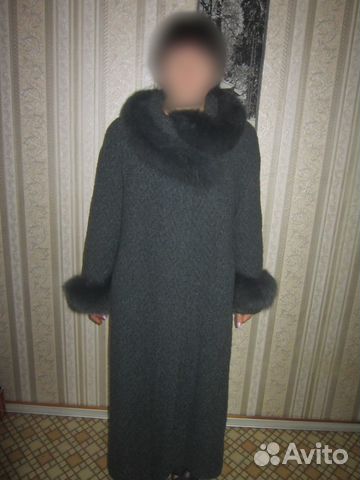 Зимнее пальто шерсть букле мех песец, новое Зимнее пальто шерсть букле мех песец, новое