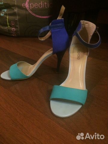 Босоножки, туфли женские