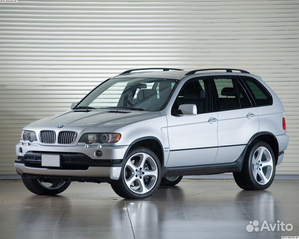 Лобовое стекло BMW X 5 E53 с окном под дд