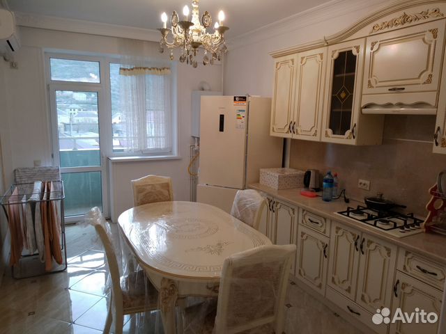 

2-к. квартира, 72 м², 2 кровати