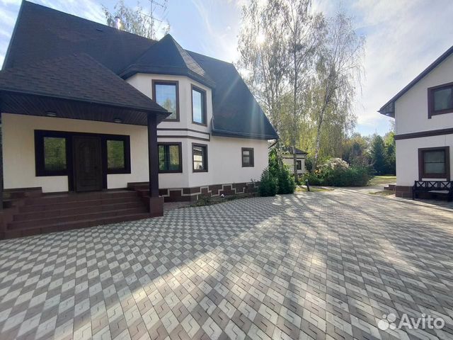 

10-к. и более коттедж, 600 м²