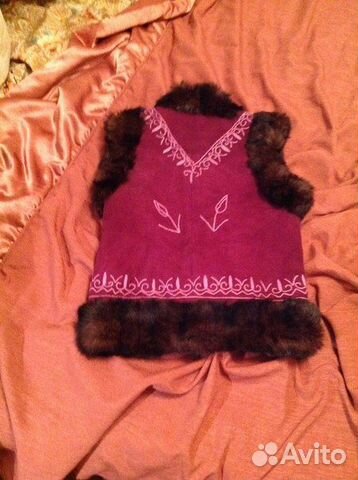 Меховая жилетка р.42