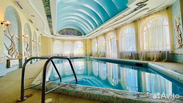 

10-к. и более дом, 900 м²