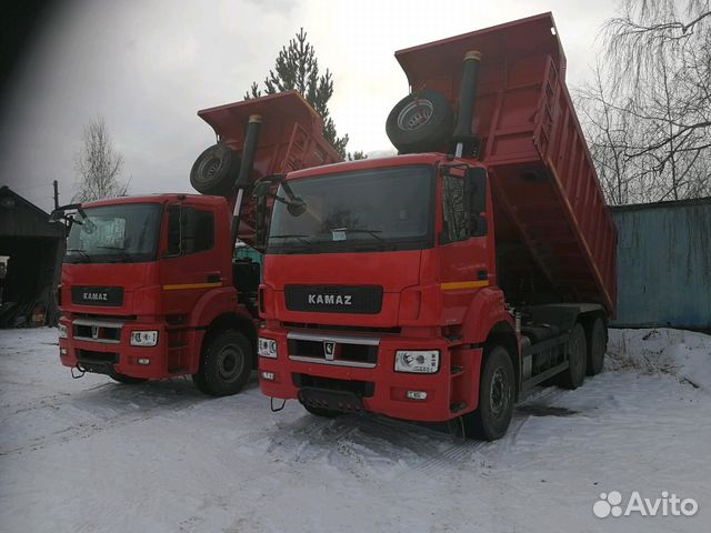 Водитель самосвала