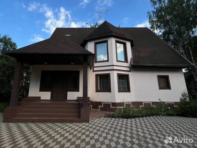 

10-к. и более коттедж, 600 м²