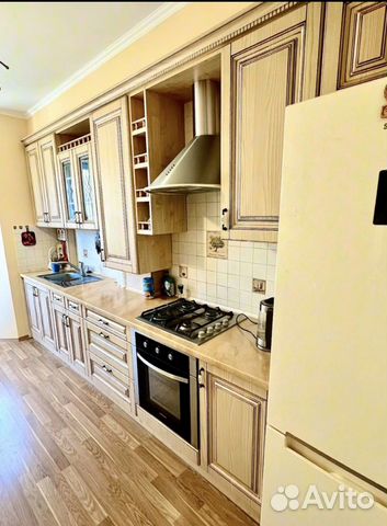 

2-к. квартира, 60 м², 3/8 эт.