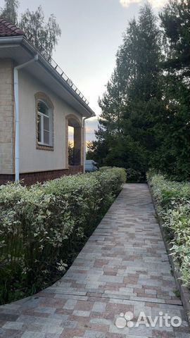

10-к. и более дом, 600 м²