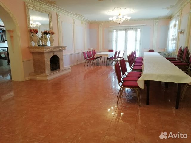 Коттедж 1350 м² на участке 50 сот.