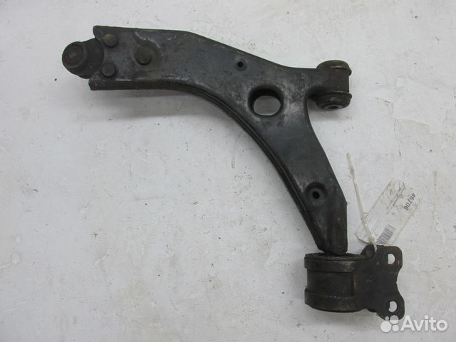 Рычаг передний правый Ford Focus 2 18mm Рычаг передний правый Ford Focus 2 18mm