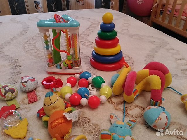 Развивающие игрушки пакетом