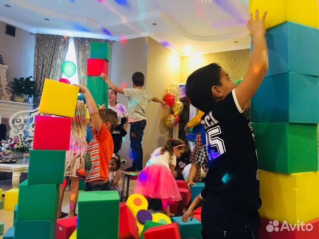 Поролоновое шоу. Разноцветные кубики и реквизит Поролоновое шоу. Разноцветные кубики и реквизит