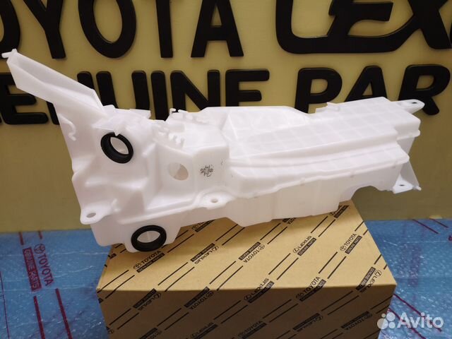 Бачок омывателя Toyota LC200 Lexus LX450-570 new Бачок омывателя Toyota LC200 Lexus LX450-570 new