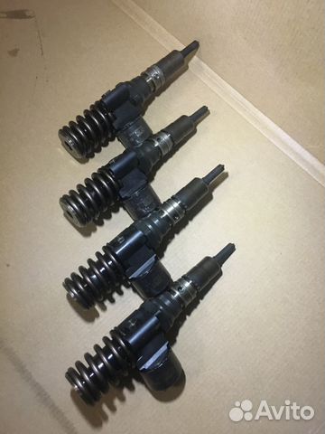 Насос форсунка 03G130073 B Насос форсунка 03G130073 B