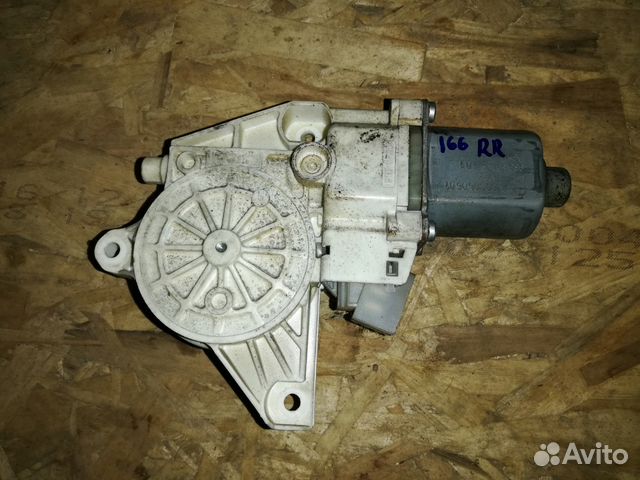 Мотор стеклоподъемника задний правый Mercedes W166