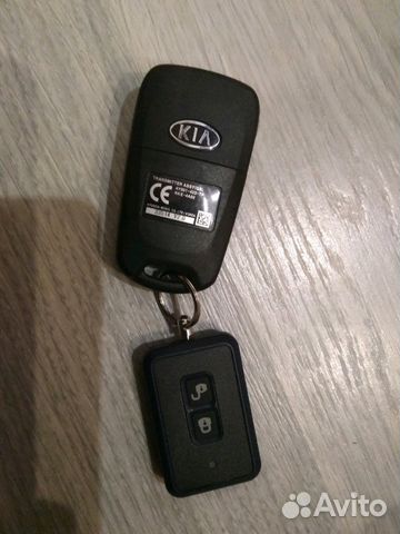 Новый оригинальный складной ключ на Kia Rio