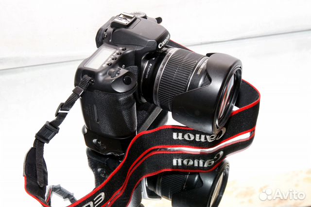 Canon40d +батарейный блок +объектив Canon 18-200mm