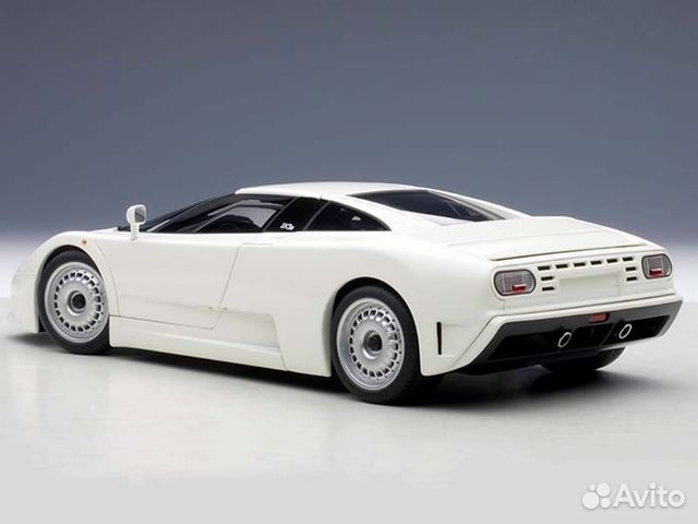 1/18 Bugatti EB110GT (белый) 1/18 Bugatti EB110GT (белый)