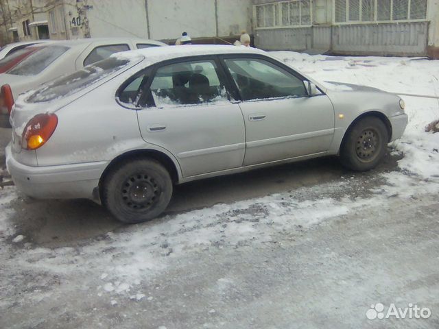 Toyota Corolla 2.0 МТ, 2000, битый, 260 000 км