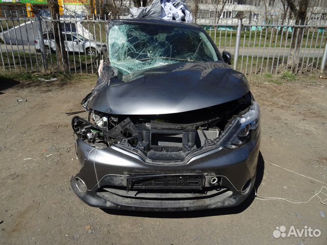 Nissan Qashqai 2.0 CVT, 2018, битый, 2 718 км