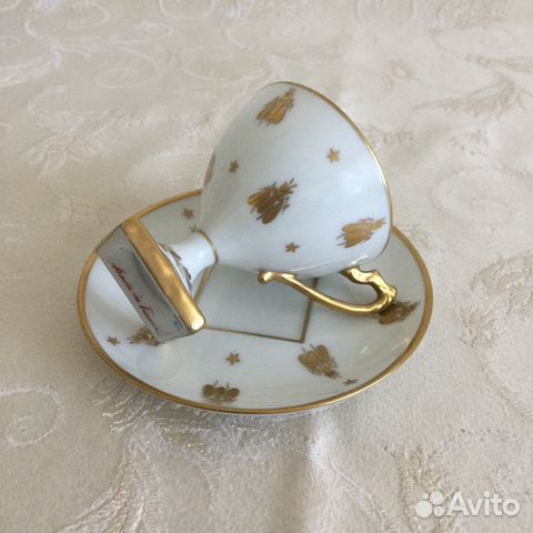 Фарфоровая кофейная чашка с блюдцем,Франция Фарфоровая кофейная чашка с блюдцем,Франция
